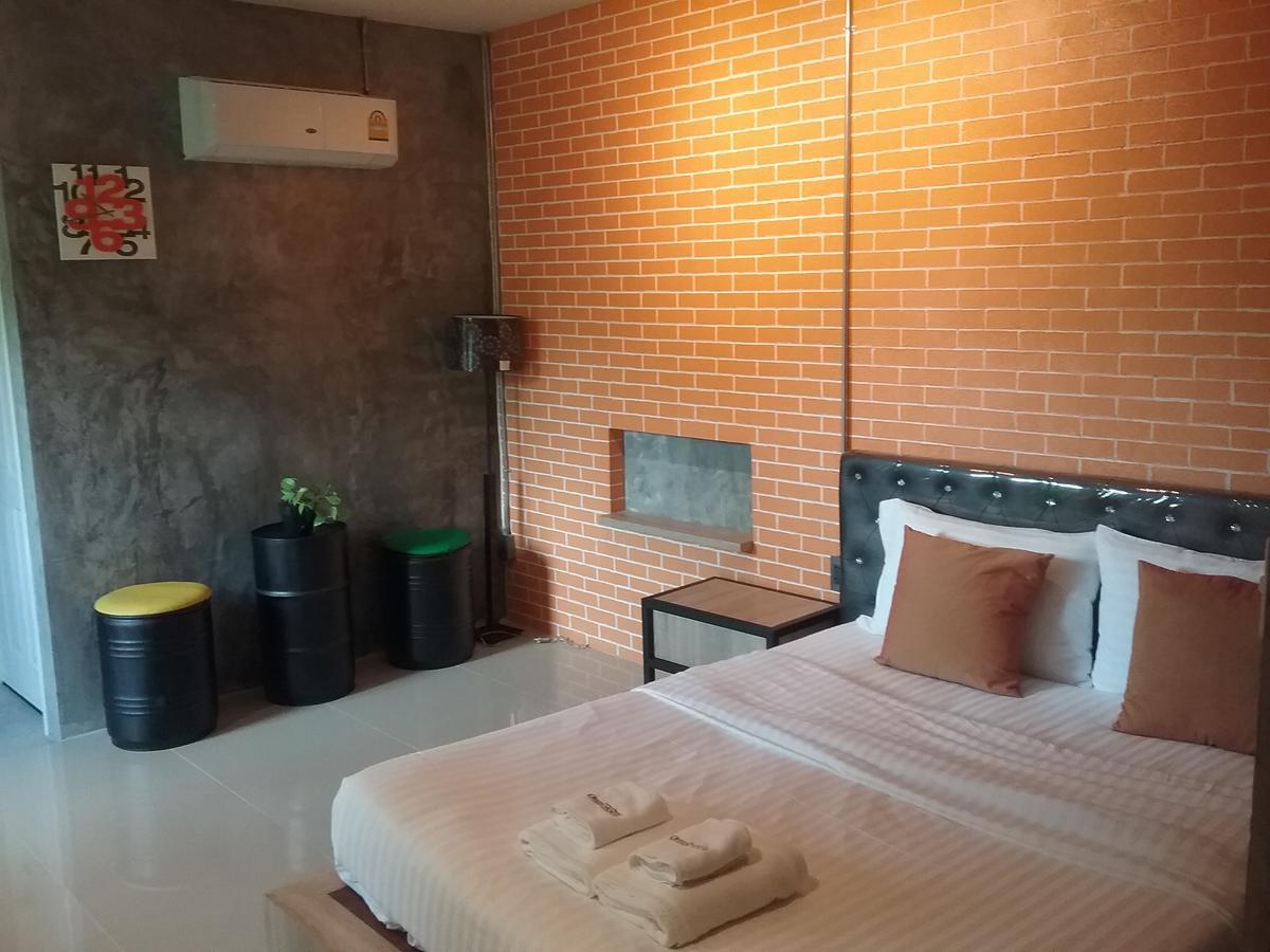 GREEN HOUSE Neo-Resotel Nakhon Si Thammarat Exterior foto